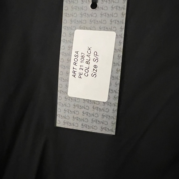 Chepe black deess - Picture 3 of 3